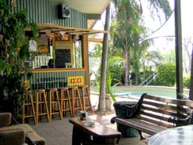 Backpackers By The Bay - Tourism Brisbane 0