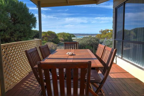 Emu Bay Holiday Homes - Brisbane Tourism 2