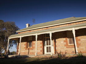 Nuccaleena Cottage - Tourism Brisbane 0