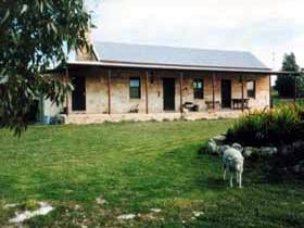 Mt Dutton Bay Woolshed Heritage Cottage - Tourism Brisbane 0