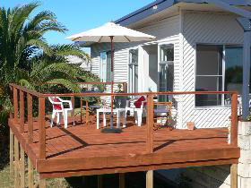 Beachport Escape - Tourism Brisbane 0