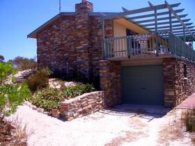 Kangaroo Island Beach Retreat - Brisbane Tourism 0