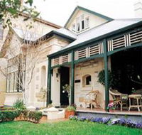 Water Bay Villa Bed and Breakfast - Brisbane 4u