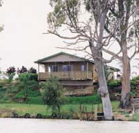 Mundic Grove Cottage - Brisbane Tourism