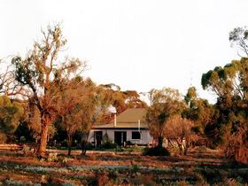 Sandalmere Cottage - Tourism Brisbane 0