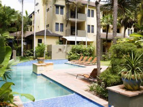 Reef Club - Brisbane Tourism 0