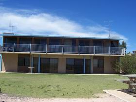 Moonta Bay Beach Villas - Brisbane 4u 0