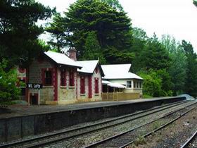 Mount Lofty Railway Station - Tourism Brisbane 0