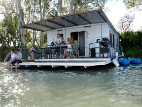 The Murray Dream Self Contained Moored Houseboat - Tourism Brisbane 0