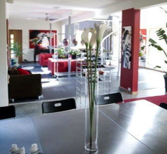 Victor Harbor Waterhouse Retreat - Brisbane 4u 1
