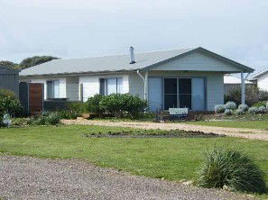 Coorong Waterfront Retreat - Tourism Brisbane 1