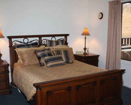 River Shack Rentals - The River Classic - Tourism Brisbane 3