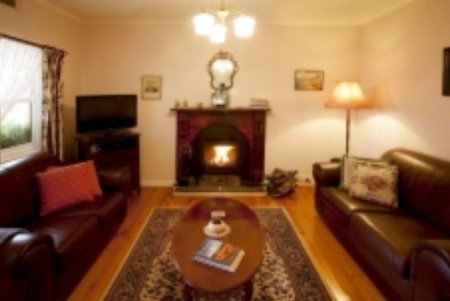 Trinity Cottage - Tourism Brisbane 1