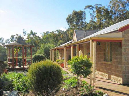 Riesling Trail Cottages - Tourism Brisbane 2