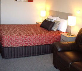 Golden Chain Tower Motor Inn - Tourism Brisbane 4