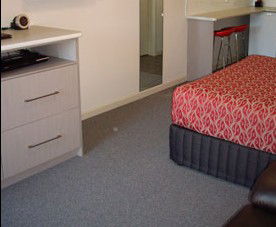 Golden Chain Tower Motor Inn - Tourism Brisbane 5