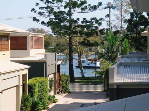Sonoma Noosaville - Brisbane 4u 0