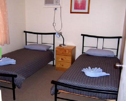 Myall Grove Holiday Park - Brisbane 4u 1
