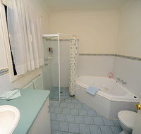 St Helens - Fettlers Cottage - Tourism Brisbane