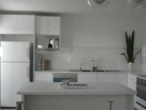 Kingston Shore Villas - Brisbane Tourism 1