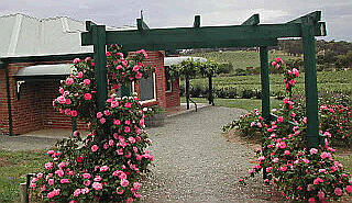 Limestone Hill - Tourism Brisbane 0