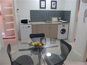 Adelaide's Norwood Apartment - Brisbane 4u 2
