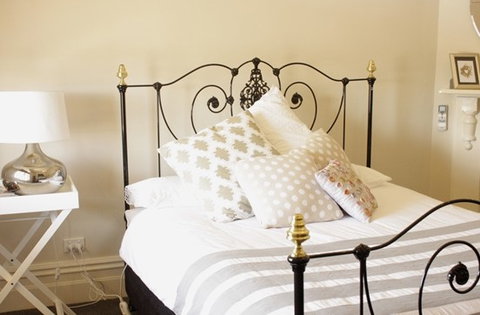 The Matchbox House Bed And Breakfast - Tourism Brisbane 9