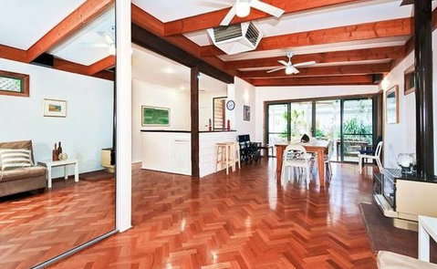 Sea Sand And Scrub Holiday House - Tourism Brisbane 8