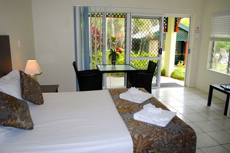 The Port Douglas Queenslander - Brisbane Tourism 5