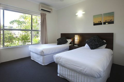 Rendezvous Reef Resort - Brisbane Tourism 1