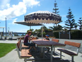 Hillcrest Caravan Park - Tourism Brisbane 0