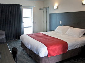 Brighton Hotel Motel - Tourism Brisbane 0