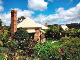 Moving Image Boutique Guest House - Tourism Brisbane 0