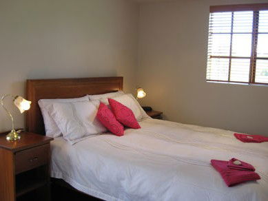 Amble Inn Cottage - Brisbane 4u 1