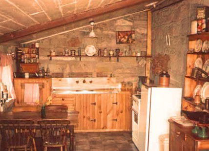 Colonial Cottages Of Ross - Historic Hudson Cottage - Tourism Brisbane 4