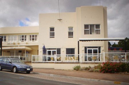 Neptune Grand Hotel - Brisbane 4u 1