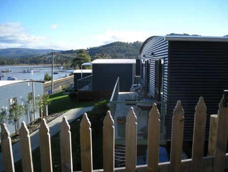Port Huon Cottages - Brisbane 4u 1