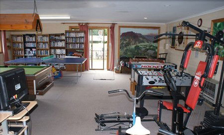 AAA Granary Accommodation - The Last Resort - Tourism Brisbane 1