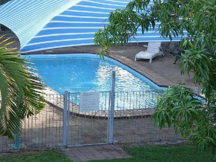 Ashs Holiday Units And Cafe - Brisbane 4u 0