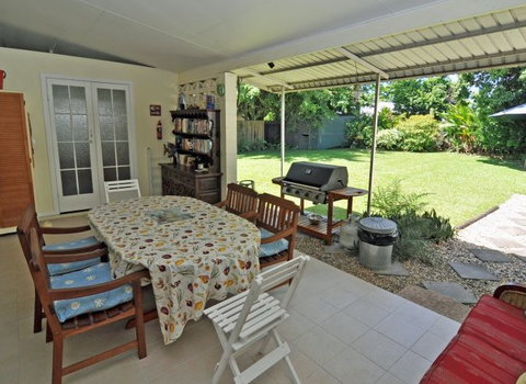 Cairns Holiday Homes Wilks House - Tourism Brisbane 2