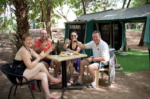 Adels Grove Camping Park - Brisbane 4u 0