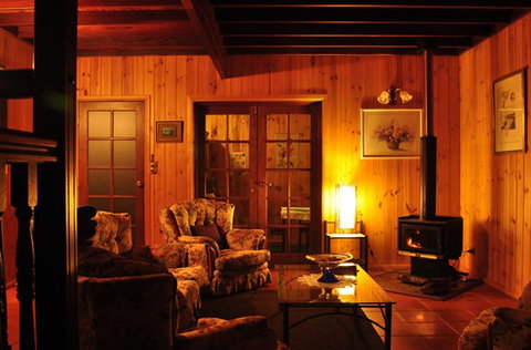 Peppertree Cottage Boutique Bed And Breakfast - Tourism Brisbane 3