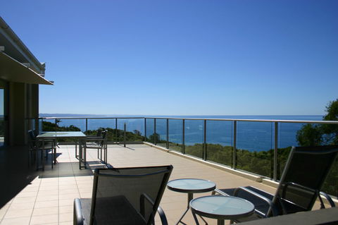 Rainbow Ocean Palms Resort - Tourism Brisbane 0