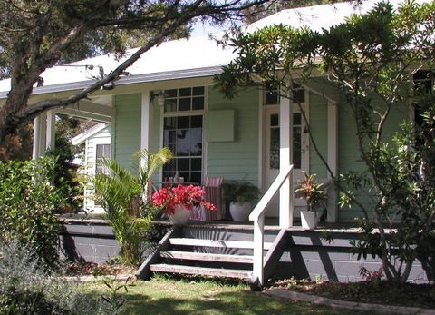 Huskisson Bed & Breakfast - Tourism Brisbane 0