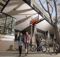 Canberra City YHA - Brisbane 4u
