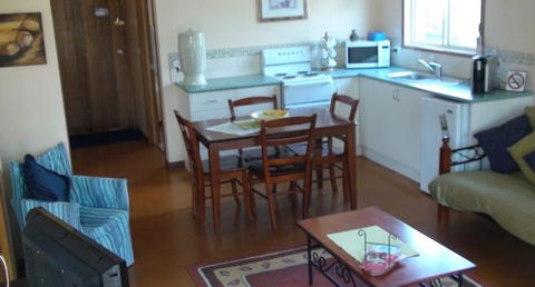 Avoca Cottages - Brisbane 4u 2