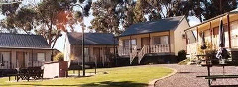 Avoca Cottages - Brisbane 4u 5