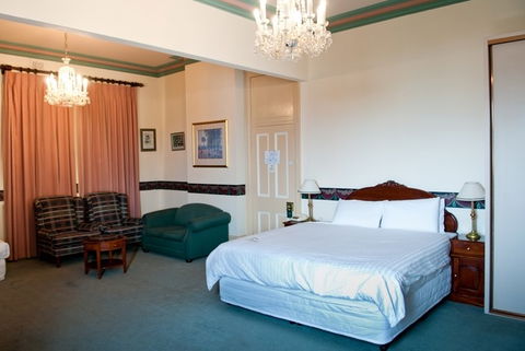 Hotel Shamrock - Tourism Brisbane 1