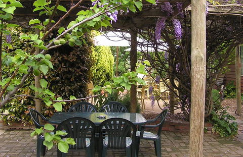 Emeu Inn Bed & Breakfast - Tourism Brisbane 0