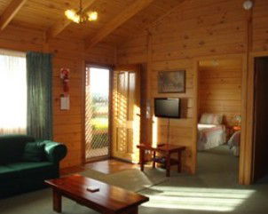 Dowling View Cabins - Tourism Brisbane 4